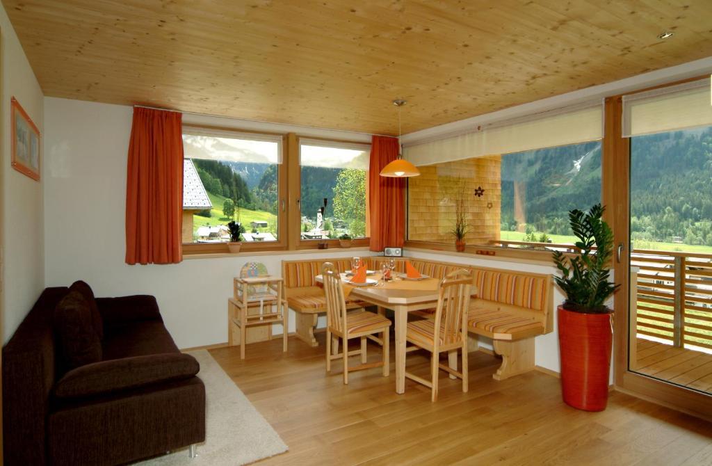 Sunalpin - Ferienwohnungen Schoppernau Exterior photo